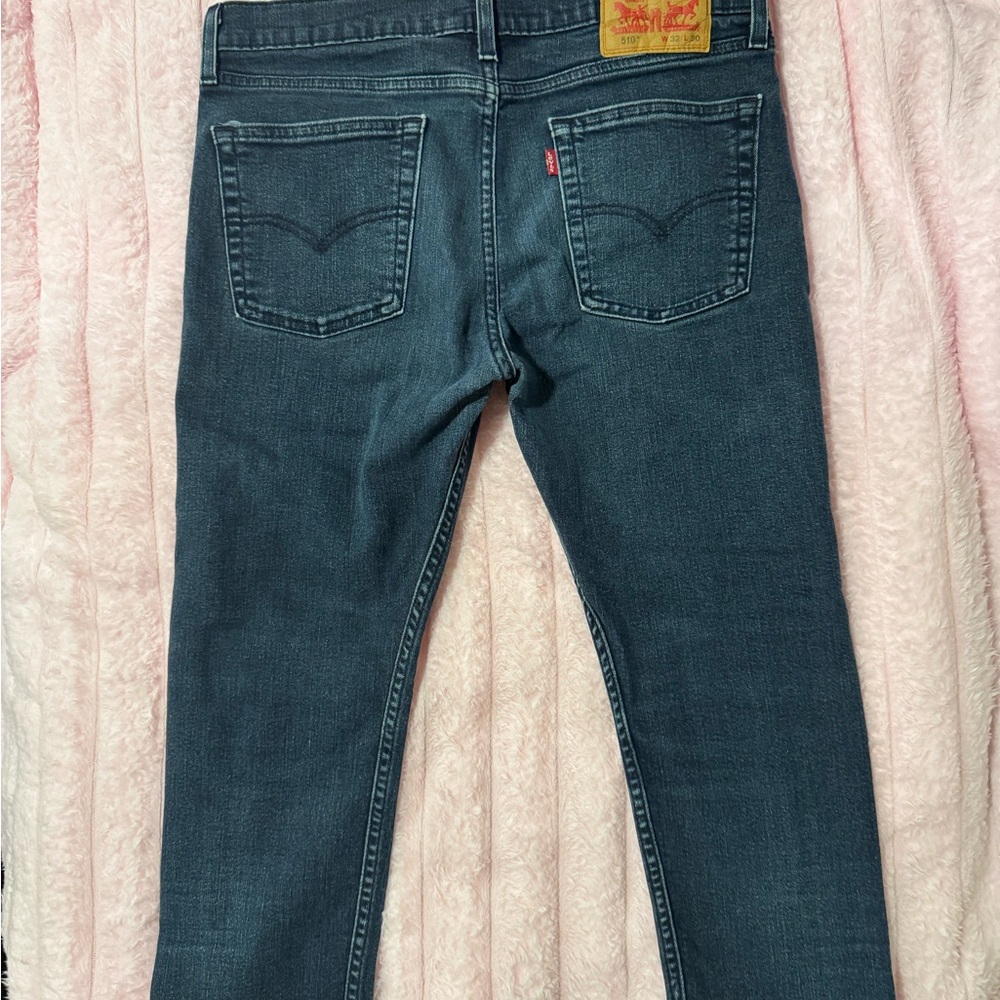 Levis jeans - Picture 2 of 3